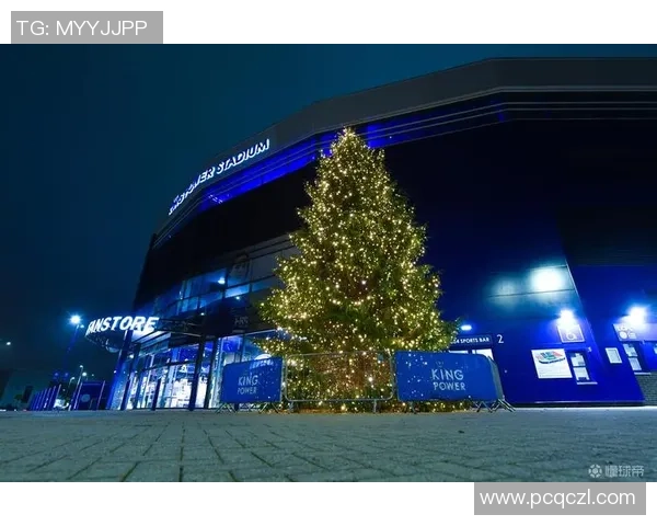 足球明星们的圣诞节欢庆瞬间分享温馨与快乐的节日氛围